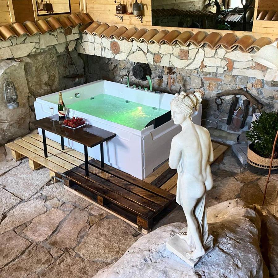 Le Capanne Di Villa Margherita Sonnino Eksteriør billede