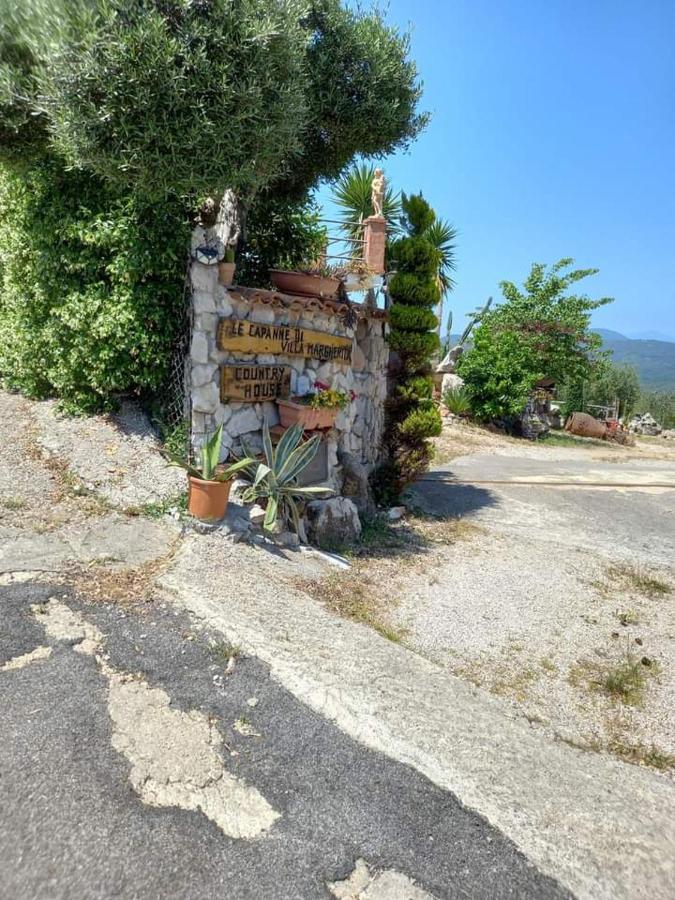 Le Capanne Di Villa Margherita Sonnino Eksteriør billede