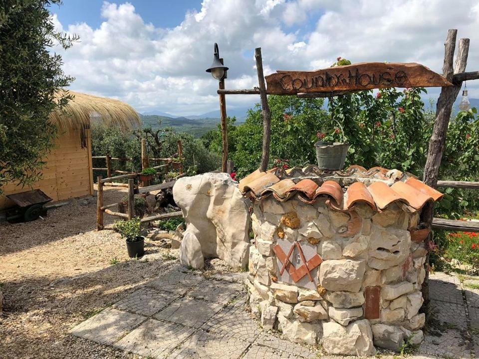 Le Capanne Di Villa Margherita Sonnino Eksteriør billede